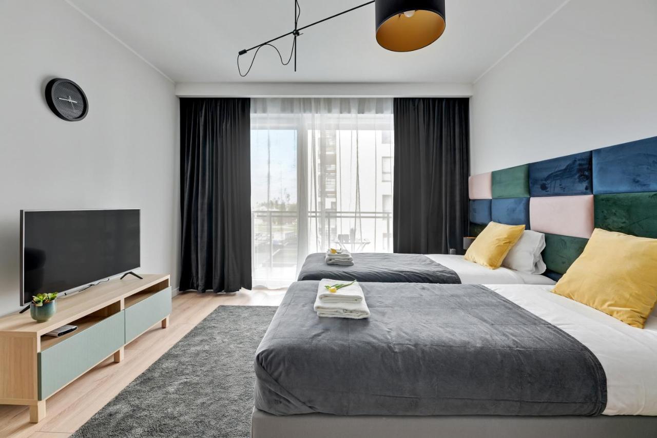 Apartament Walowa Shipyard กดัญสก์ ภายนอก รูปภาพ