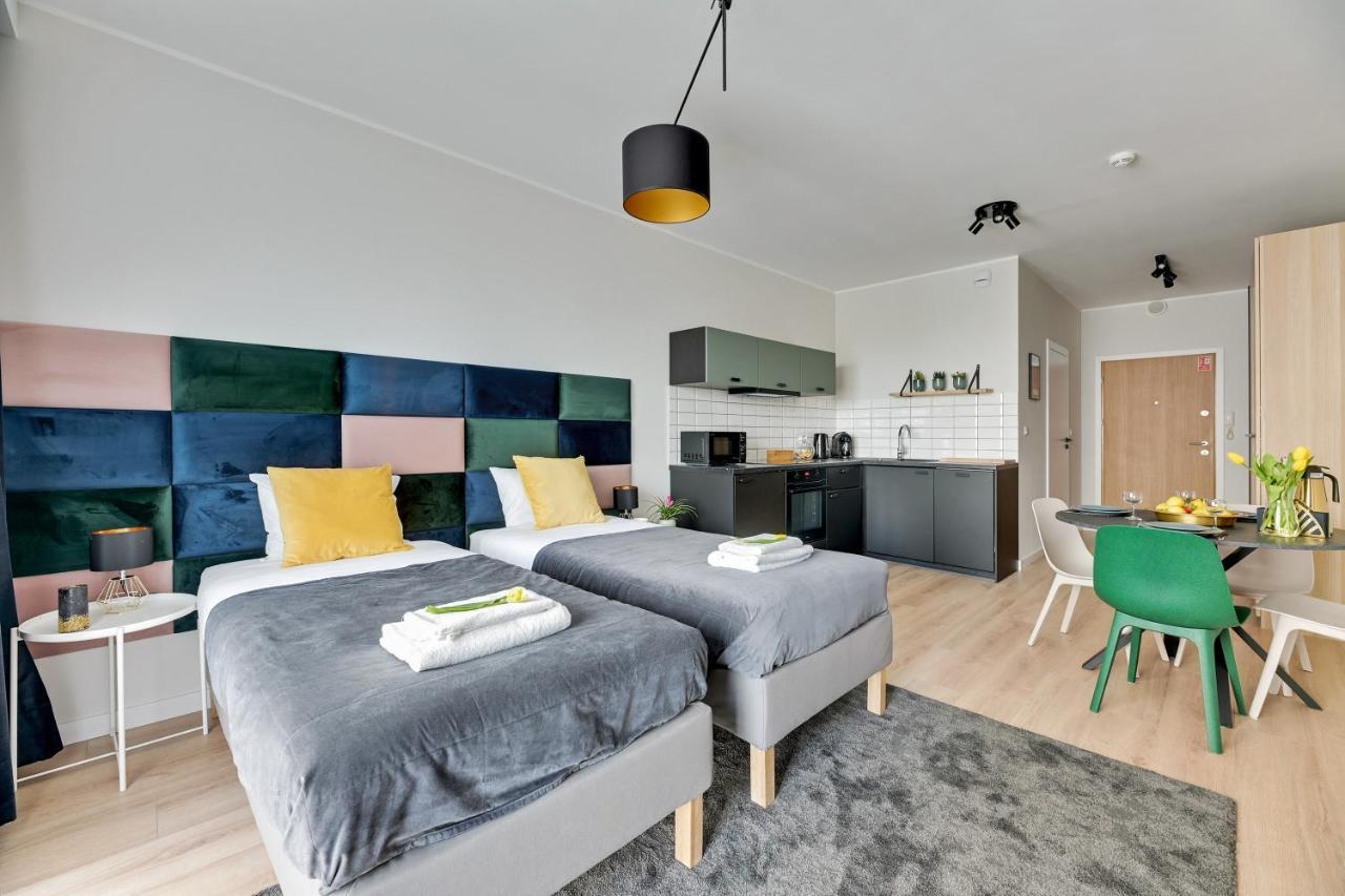 Apartament Walowa Shipyard กดัญสก์ ภายนอก รูปภาพ